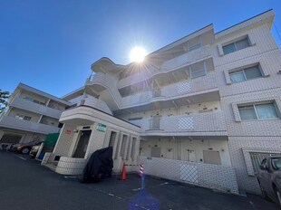 パークハイツアイリス2号館の物件外観写真